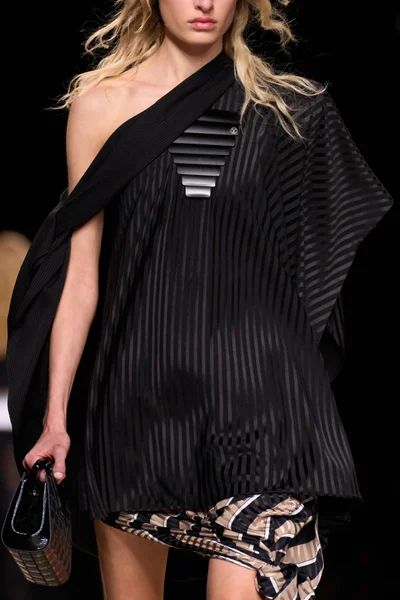 Look 96